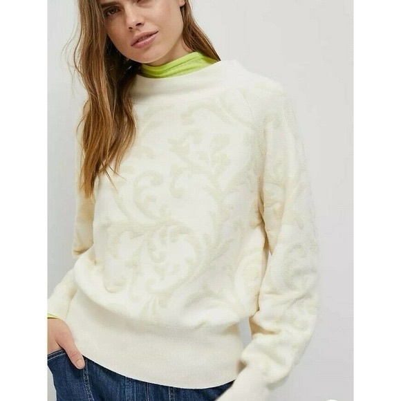 Anthropologie Nina Velvet Sweater - Picture 2 of 13